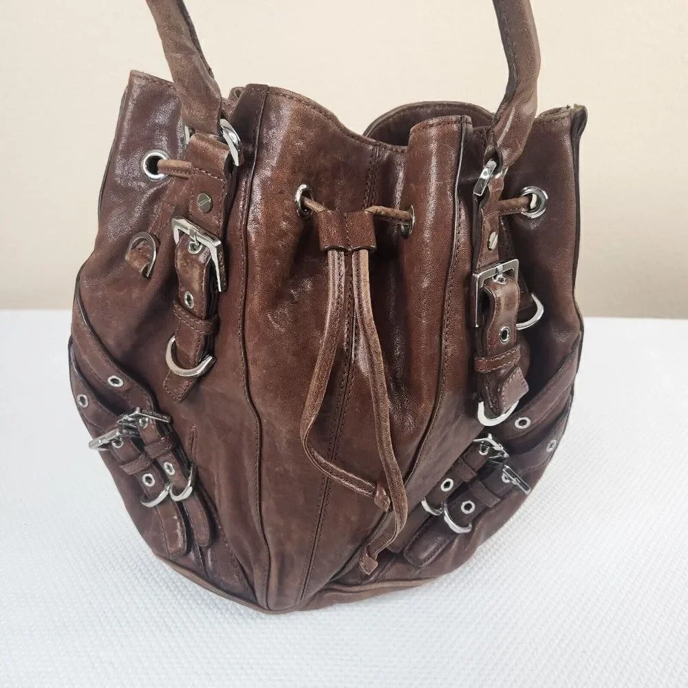 MICHAEL KORS Milo Distressed Leather Large Bucket Handbag Purse Tote - Picture 2 of 13